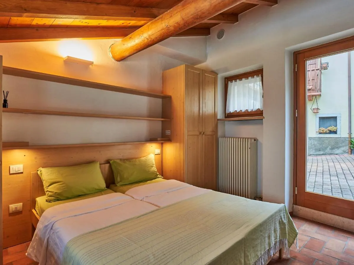 Holiday Home Casa Stella - Casa Susanne By Interhome Spiazzi Di Caprino イタリア